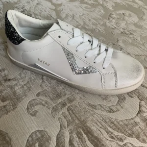 Sneakers in ecopelle LUNA