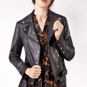 CHIODO IN NAPPA LAVATA CON BOTTONI