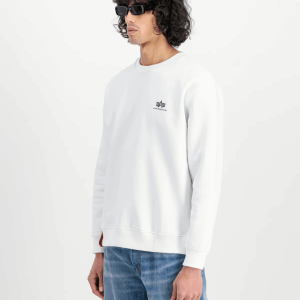 Basic Sweater Small Logo