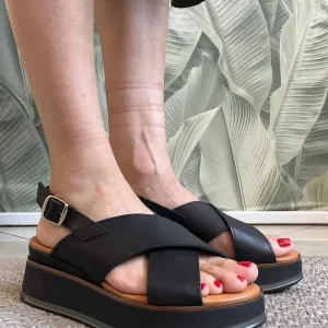 Zeppa con fascia incrociata