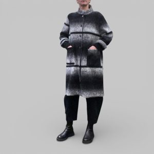 Cappotto donna lana cotta a righe bianco nero