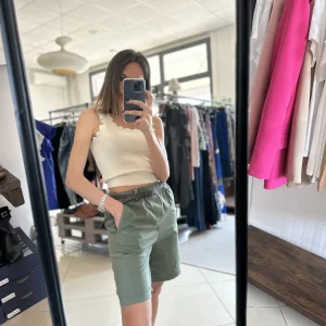 Pantaloni bermuda in cotone