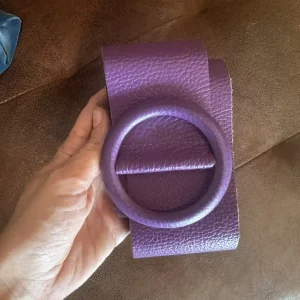 Cintura in vera pelle martellata