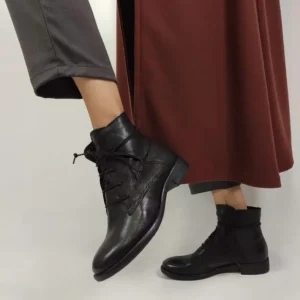 Stivaletto in vera pelle GUYA